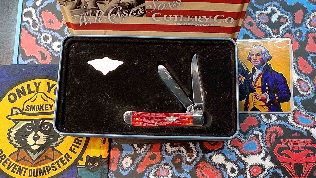 2004 Case XX Red Jigged Bone Mini Trapper (6207 SS) - Limited Edition Patriotic Gift Tin