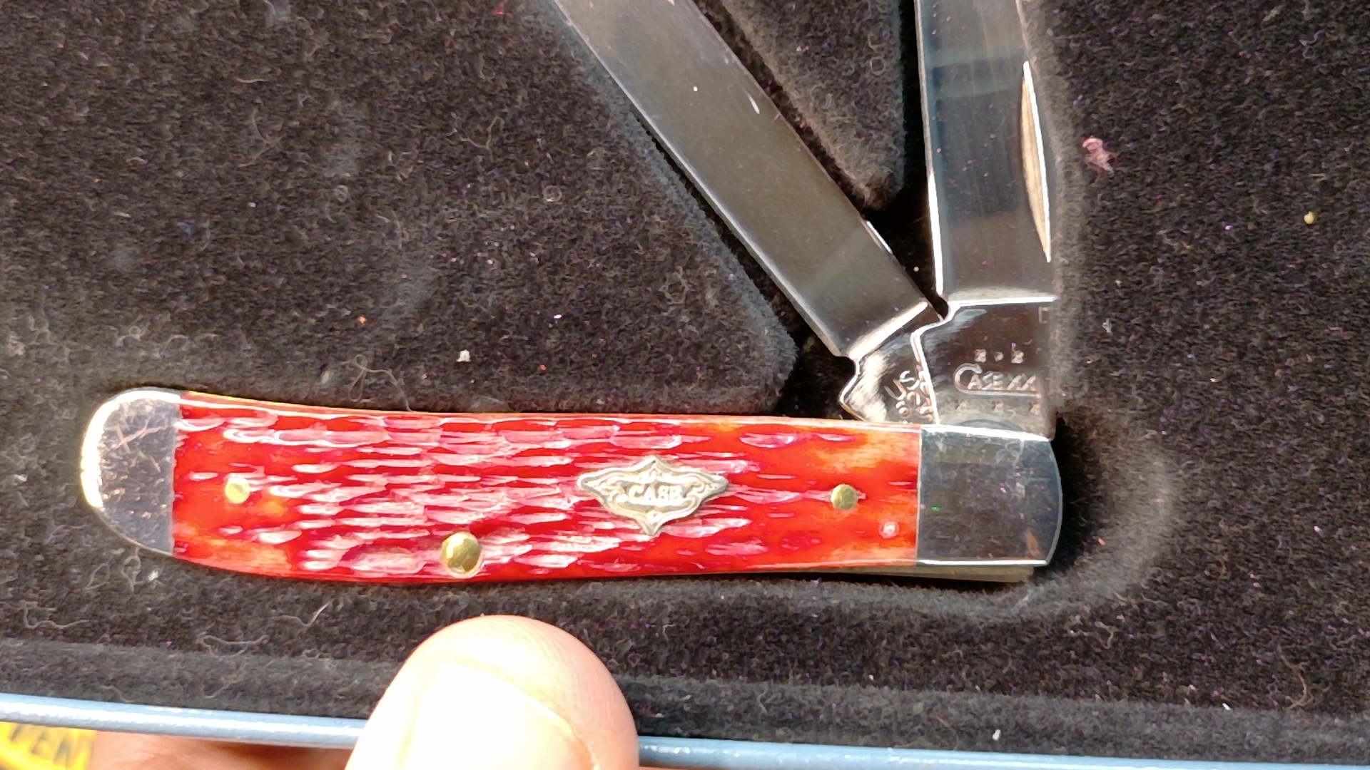 2004 Case XX Red Jigged Bone Mini Trapper (6207 SS) - Limited Edition Patriotic Gift Tin