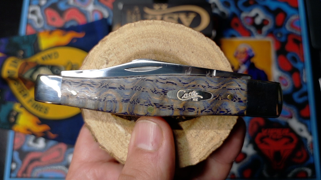 Case XX CA47493 Large Traditional Folder - Smooth Blue Curly Oak Wood (NIB)