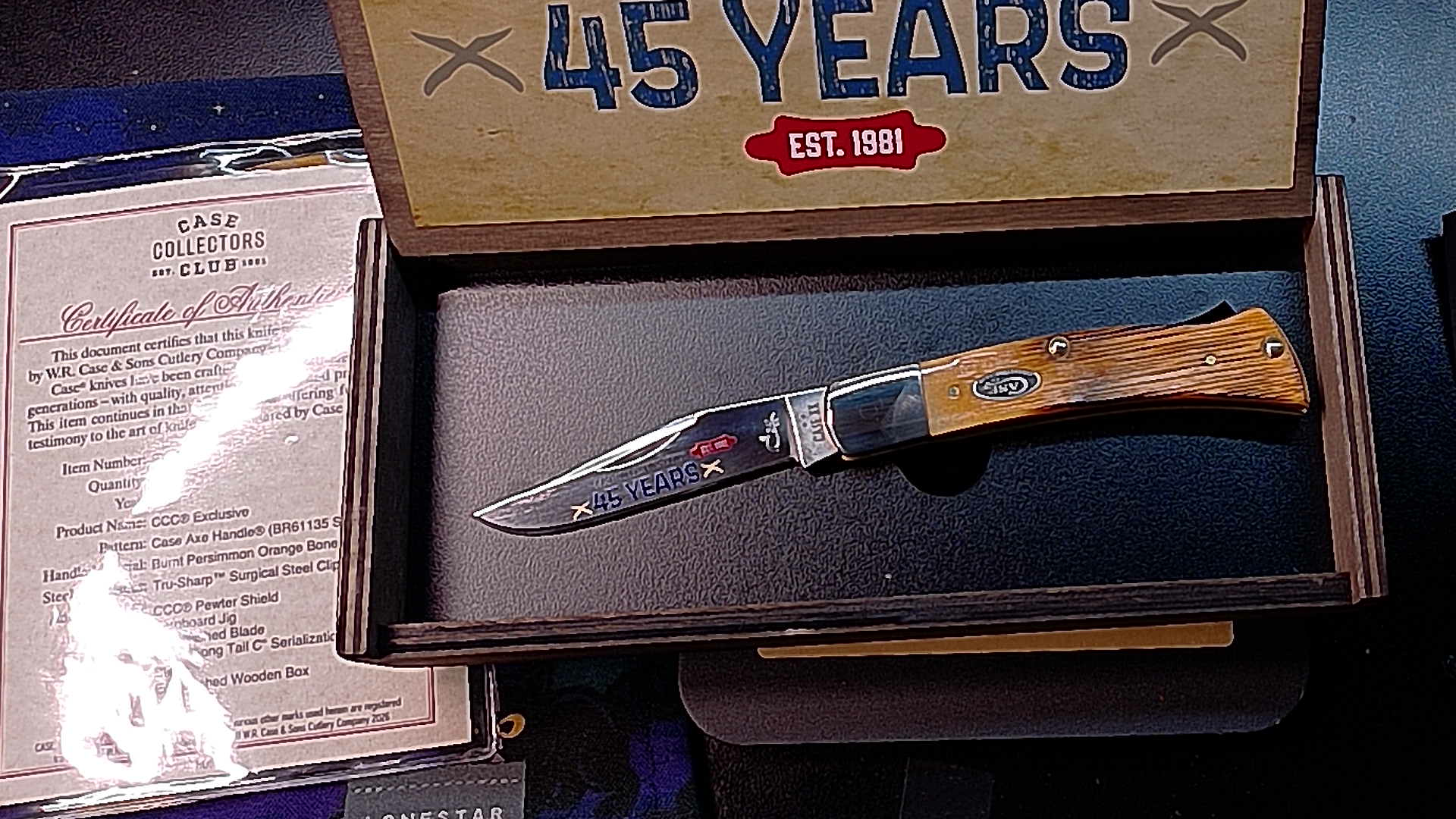Case XX 45th Anniversary Collectors Club Axe Handle – Burnt Persimmon Bone with Wooden Presentation Box