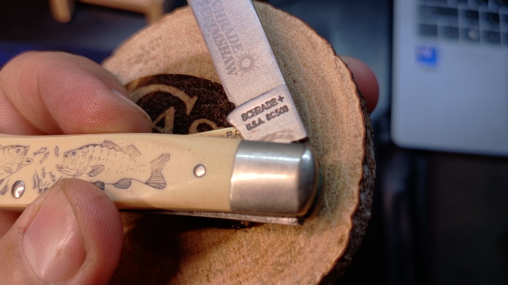 Vintage Schrade + USA Scrimshaw SC503 Bass Fishing Trapper