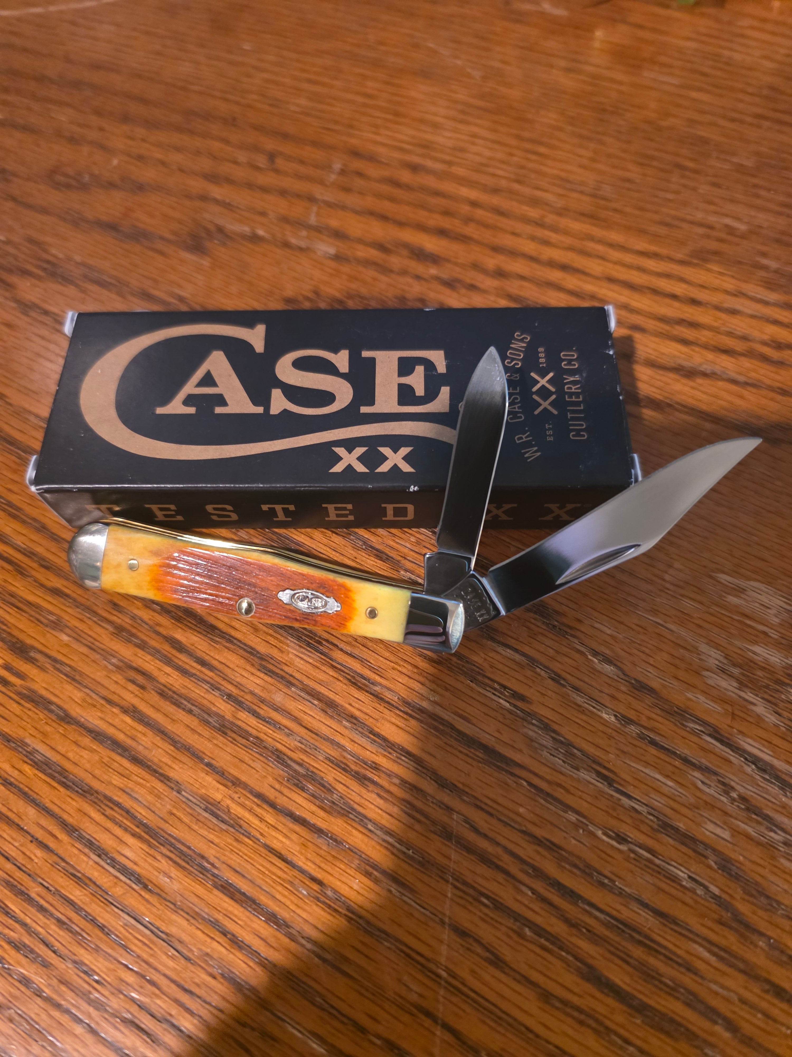 Case XX Pumpkin Spice Bone Sawcut Small Swell Center Jack. (2022 Vault Program)