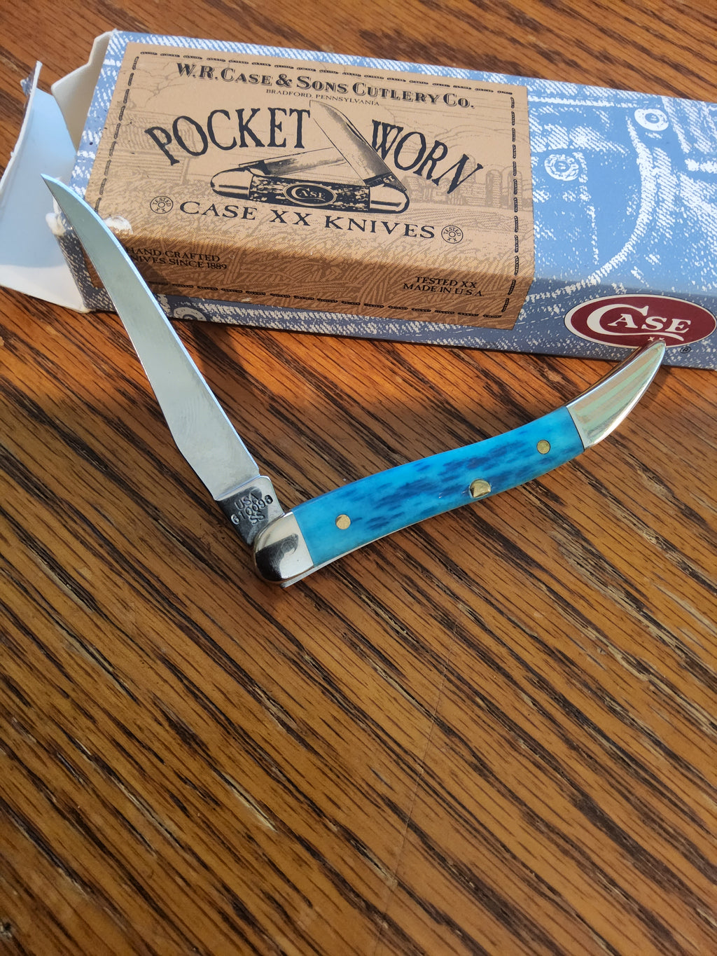 Case XX Pocket Worn® Caribbean Blue Bone Medium Texas Toothpick (05077) - NIB