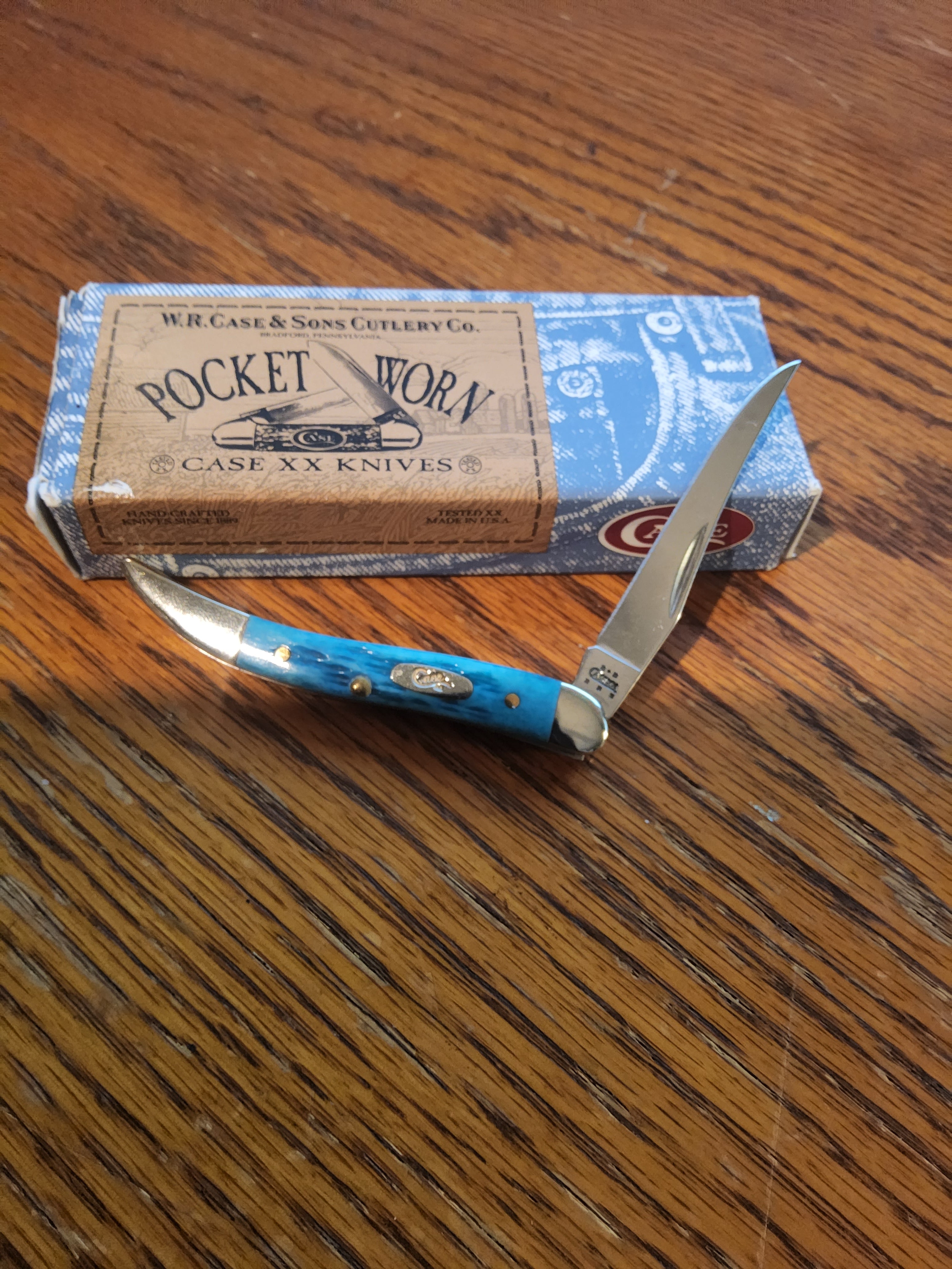 Case XX Pocket Worn® Caribbean Blue Bone Medium Texas Toothpick (05077) - NIB